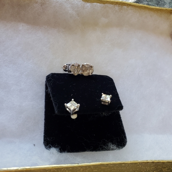 Earrings - Picture 2 of 2